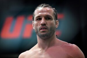 Read more about the article UFC fighter asks Dana White to be axed from roster after horrific injuries cause retirement