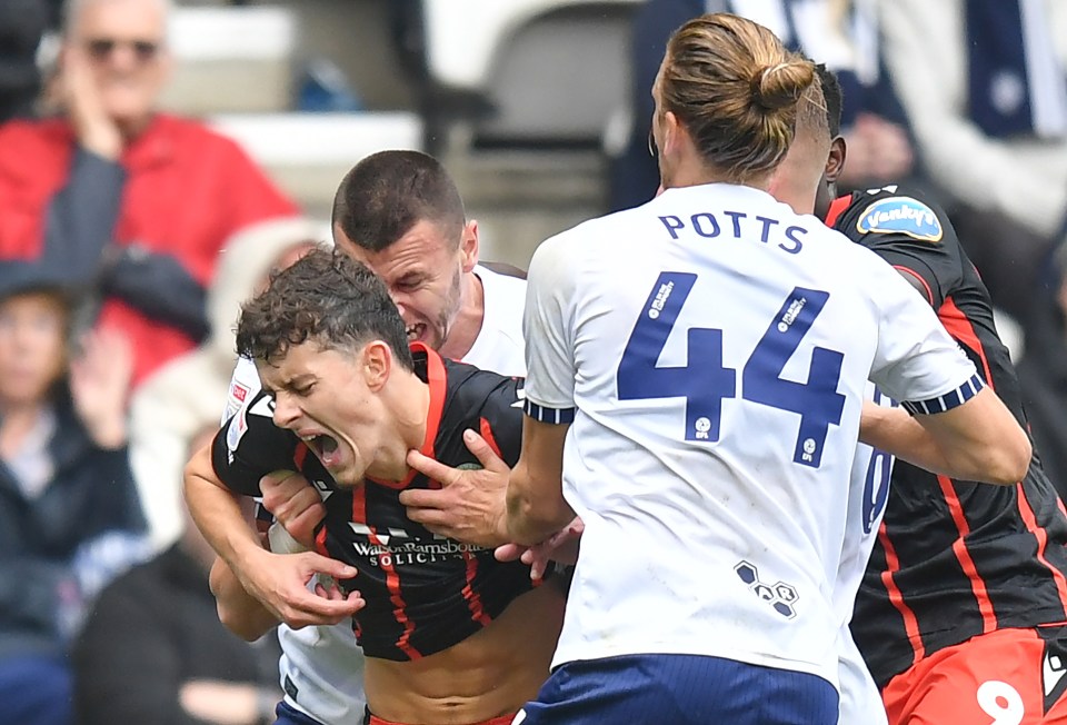 You are currently viewing Championship star Milutin Osmajic faces long ban after admitting biting Liverpool loanee Owen Beck