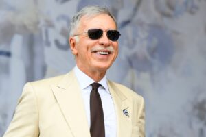 Read more about the article Arsenal owner Stan Kroenke named among wealthiest 100 people in the world