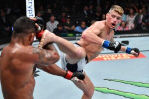 Read more about the article Stephen ‘Wonderboy’ Thompson reveals secrets to remaining a UFC fighter in his 40s