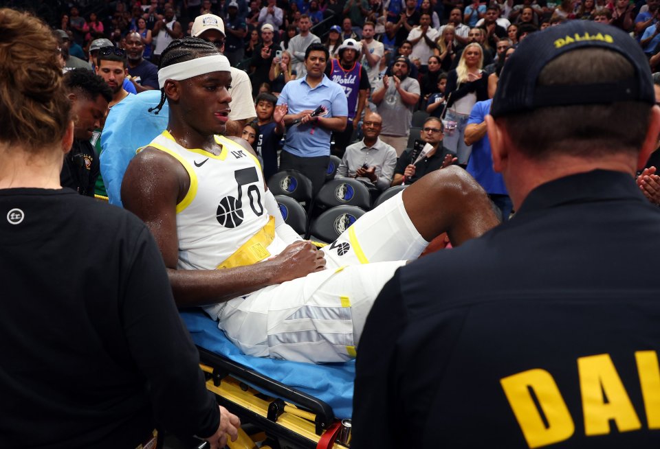 Read more about the article ‘That’s hard to stomach’ – Teammates look away in horror as Utah Jazz star suffers gruesome injury