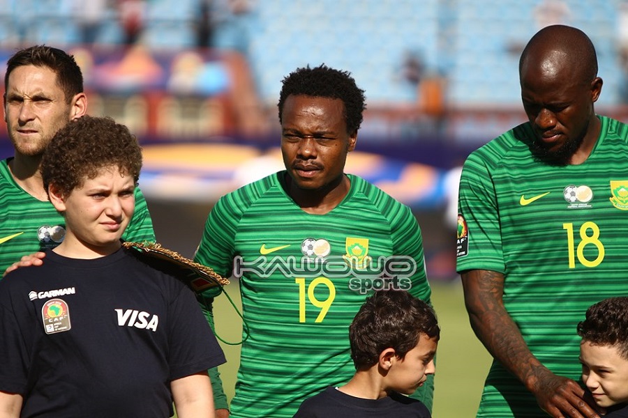 You are currently viewing Themba Zwane out, Percy Tau in as Bafana Bafana provisional squad for Cranes duel is named