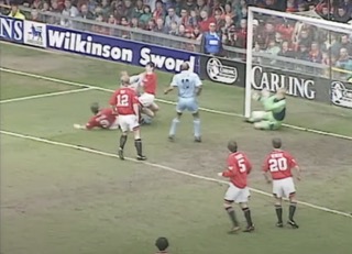 Read more about the article Still feel sick – I played in horrendous Manchester United game that should have been called off