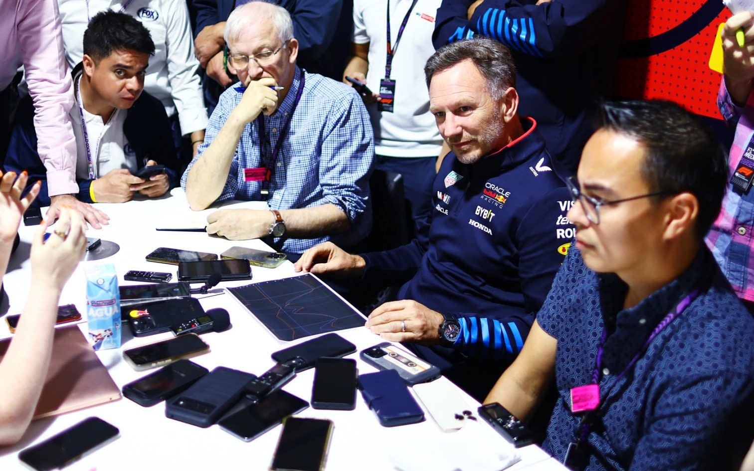 You are currently viewing Christian Horner presents dossier of ‘evidence’ to media to argue against Max Verstappen penalties