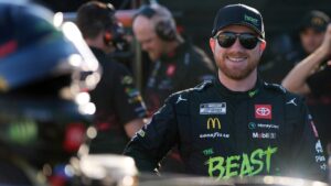 Read more about the article NASCAR Homestead-Miami Cup playoff starting lineup 2024: Tyler Reddick rebounds for pole