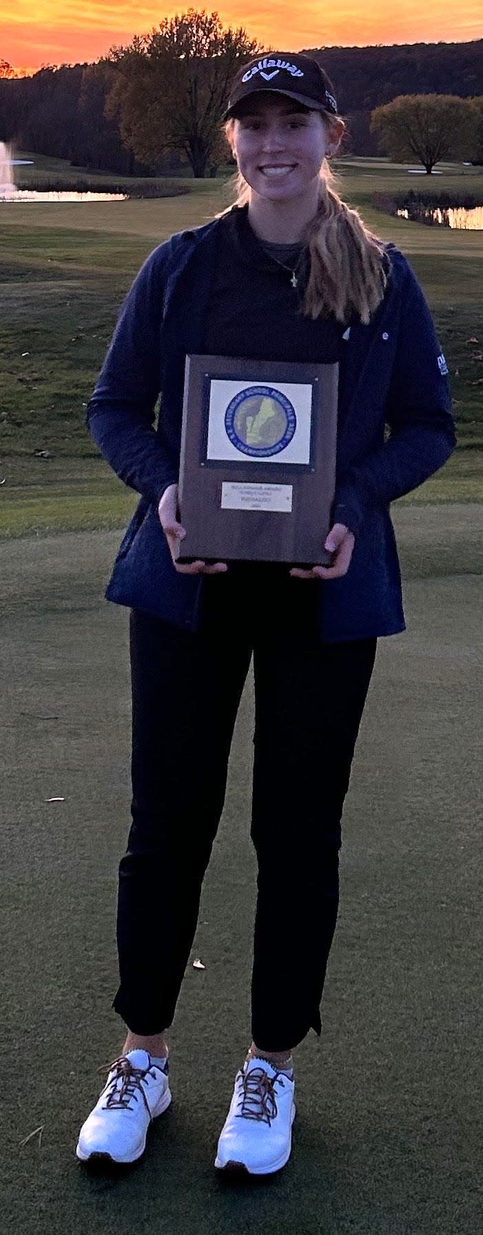 You are currently viewing Dover’s Carys Fennessy wins 2nd New England girls golf title; 7 Seacoast golfers compete