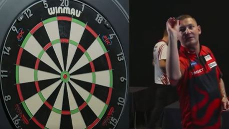 You are currently viewing Nathan Aspinall apologises after launching dart at board in anger during match