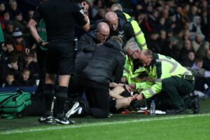 Read more about the article Assistant referee taken to hospital after falling ill at West Brom vs Middlesbrough