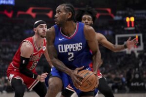 Read more about the article Clippers ‘checking the boxes’ with Kawhi’s Leonard’s rehab, but when will he return?