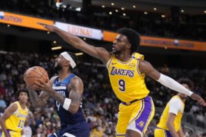 Read more about the article Lakers fall in preseason opener to the Timberwolves