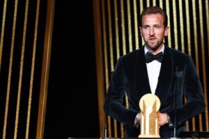 Read more about the article Harry Kane gives instant reaction to former Ballon d’Or winner lavishing him with unexpected praise during ceremony