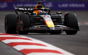 Read more about the article Lando Norris cuts into Max Verstappen’s world championship lead as Carlos Sainz wins Mexico GP