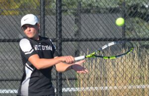 Read more about the article West Ottawa’s Trevyn Bethke serves up regional title – underhand – as Panthers share title