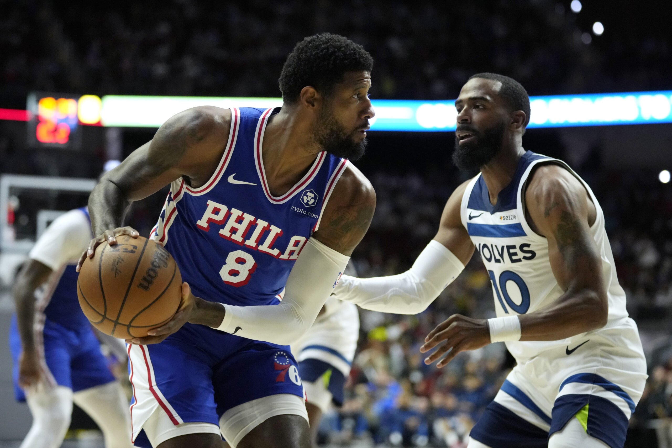 You are currently viewing Paul George scores 23 points for 76ers in preseason debut