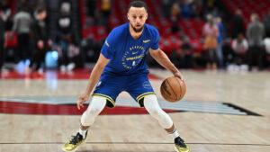 Read more about the article Steph debuts new shoes with nod to Olympics win for Warriors’ opener