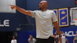 Read more about the article Stackhouse holding newly motivated Warriors defense accountable