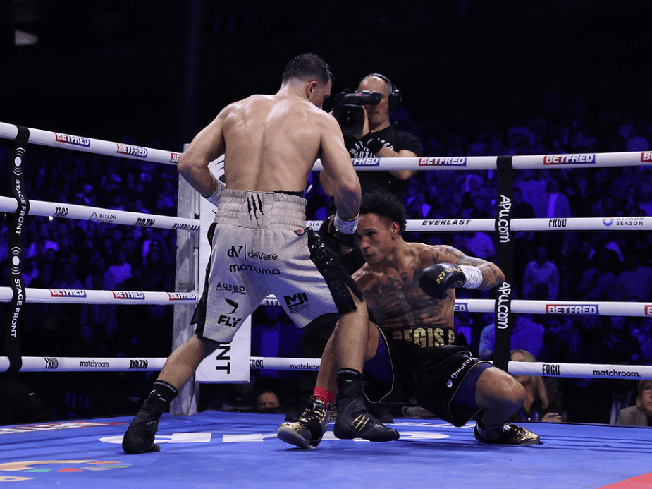 Read more about the article Jack Catterall exchanges knockdowns with Regis Prograis but wins frantic fight to edge closer to world title shot