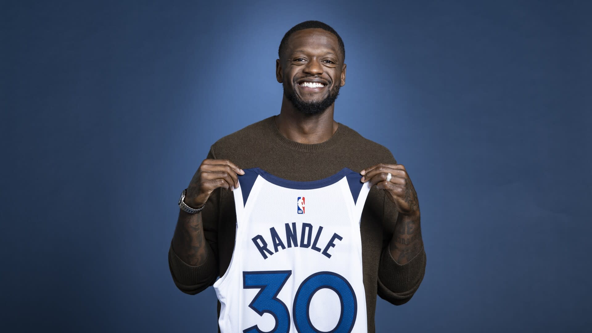 You are currently viewing Julius Randle calls trade to Minnesota ‘a breath of fresh air’