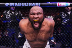 Read more about the article UFC heavyweight injures himself before fight starts at UFC 308 and receives brutal first-round KO