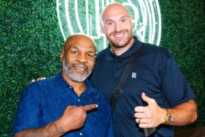 Read more about the article Lennox Lewis doesn’t hesitate when picking winner between Mike Tyson vs Tyson Fury