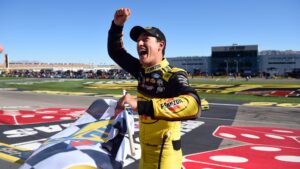 Read more about the article Long: Team motto resonates with Joey Logano in quest for a 3rd NASCAR Cup title