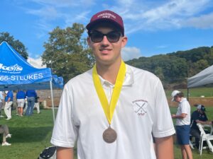 Read more about the article Stroudsburg golfer Hunter Probst places 5th in District Championship, heads back to states