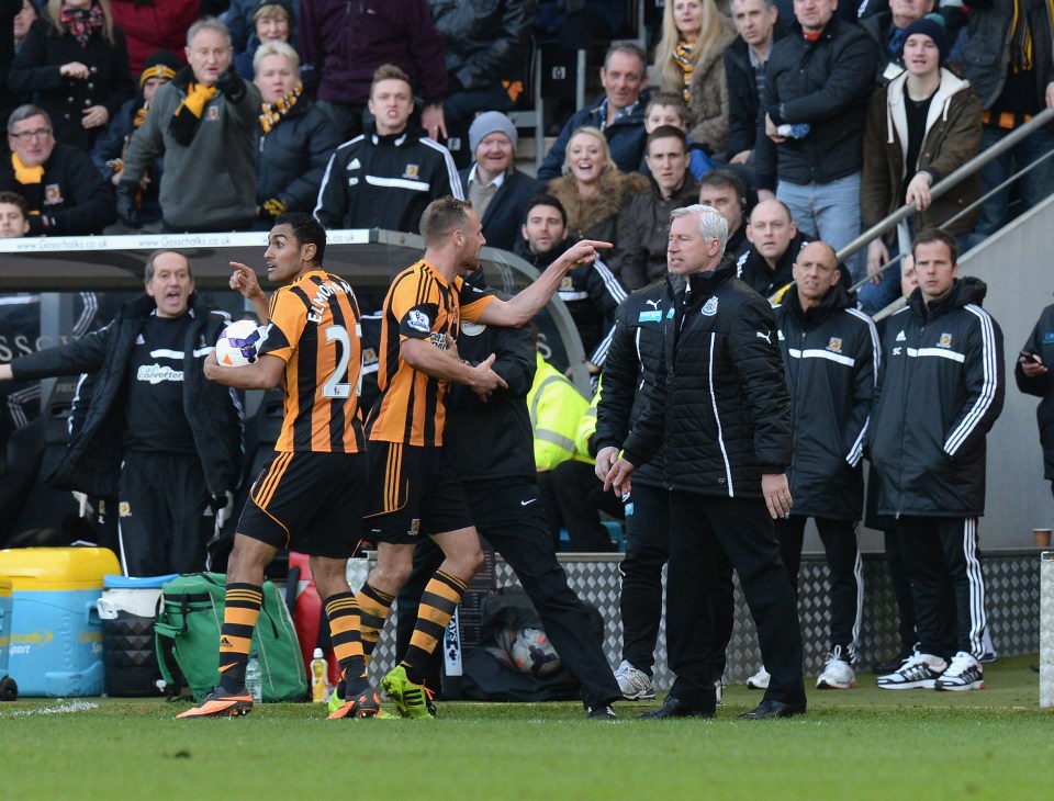 You are currently viewing Alan Pardew not interested in making up with David Meyler after infamous headbutt landed him instant £100,000 fine