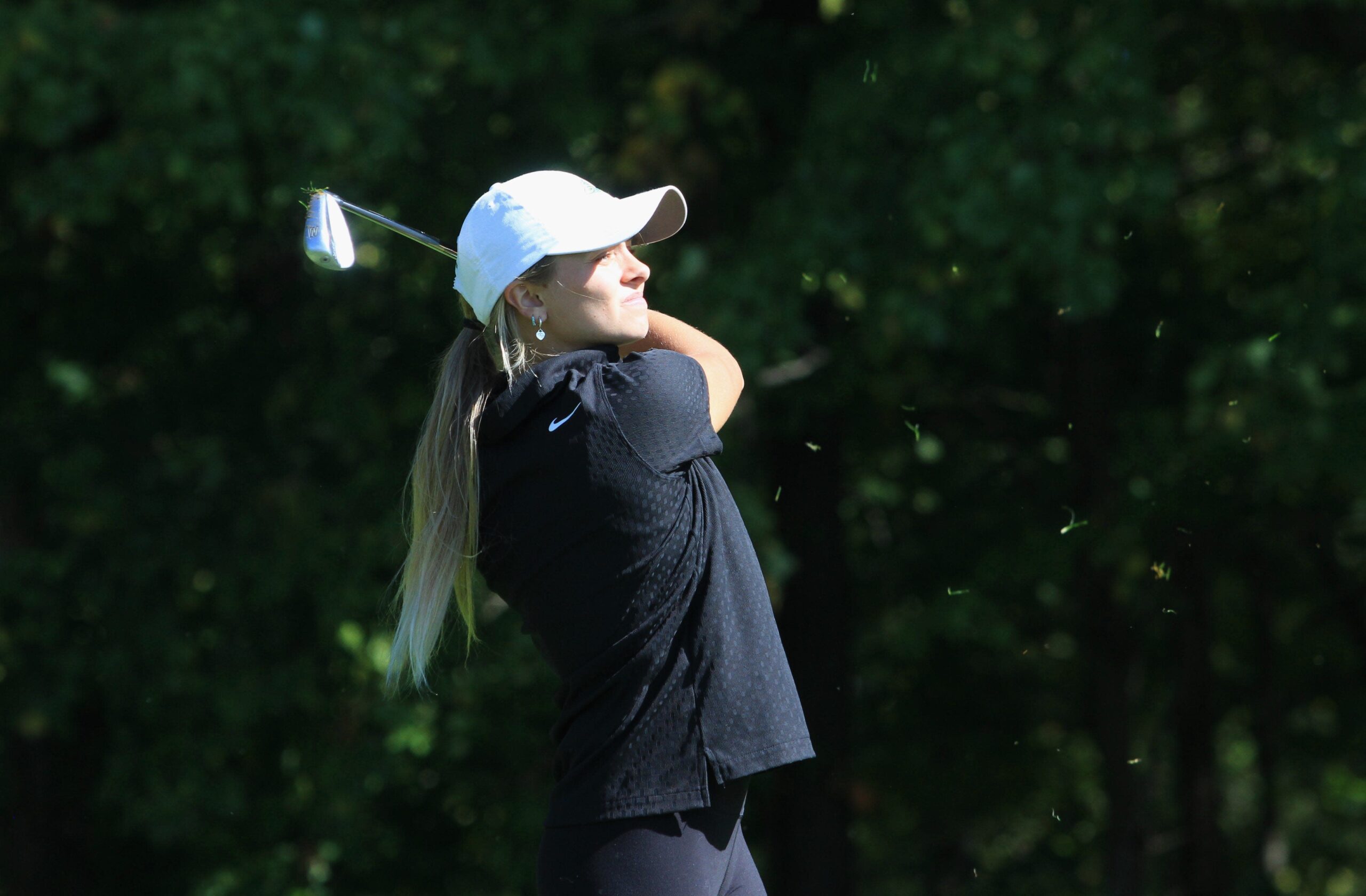 You are currently viewing Dublin Jerome, New Albany advance to OHSAA girls golf Division I state tournament