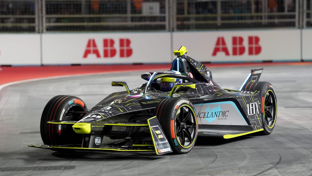 Read more about the article Forest Road, Ares Billionaire Co-Founders Buy Formula E Team