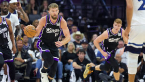 Read more about the article Why Brown’s ‘not comfortable’ with Kings’ rotations after loss