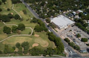 Read more about the article Lions Municipal Golf Course celebrates its 100th anniversary in Austin event