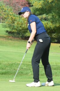 Read more about the article State-bound: Two area golfers turn in top five finishes at districts