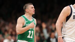 Read more about the article Pritchard claims he’s ‘the best overall athlete’ on Celtics