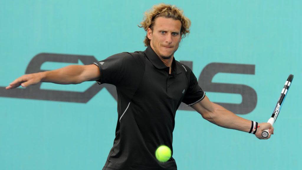 You are currently viewing Ex-Man Utd striker Forlan to make ATP tennis debut