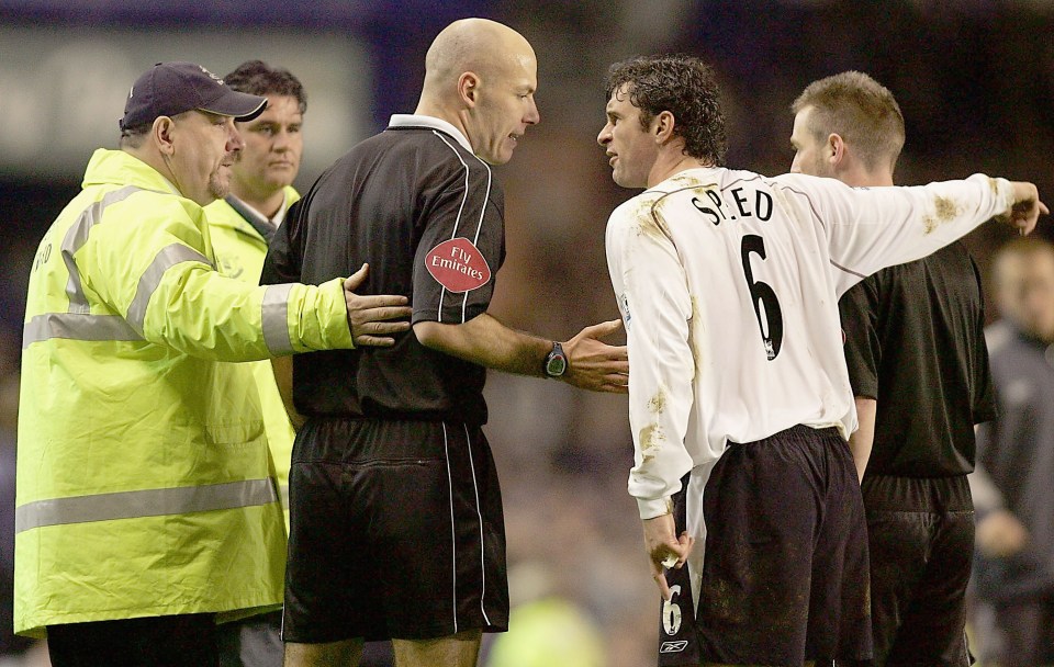 You are currently viewing ‘I got taken to the cleaners’ – Toxic Premier League match left ex-referee Howard Webb desperate to go home