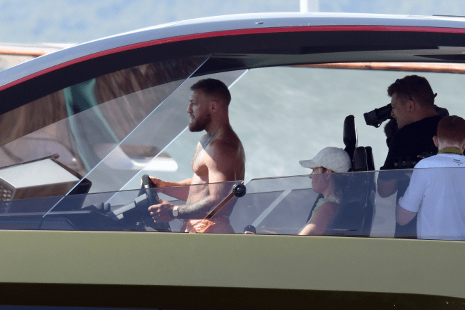 You are currently viewing ‘Excited’ Conor McGregor loving life in super fast £2.7million Lamborghini yacht