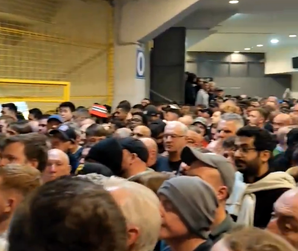 You are currently viewing ‘It felt like we were being held hostage’ – Man United fans stuck in Fenerbahce stadium chaos