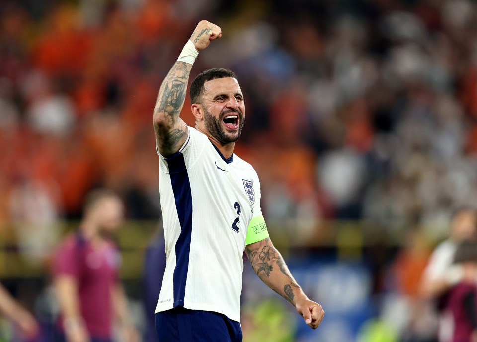 You are currently viewing Kyle Walker recalled but four England stars axed as Lee Carsley names squad