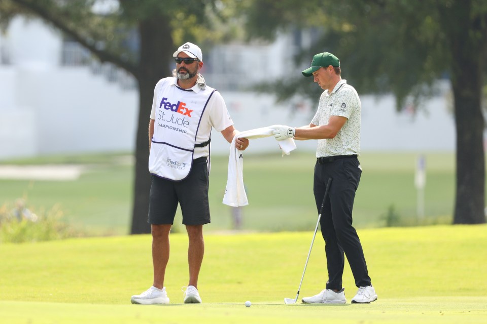 You are currently viewing ‘The hardest loss’ – Jordan Spieth caddie moved to tears by the one moment he wants back