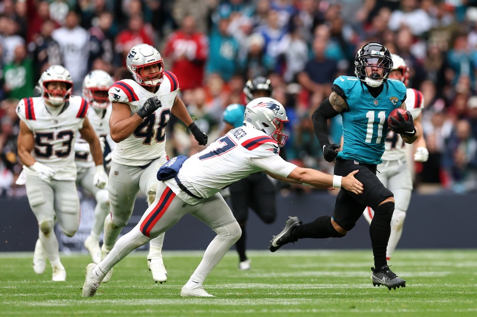 You are currently viewing Parker Washington’s 96-yard TD celebration ‘flop’ rocks Wembley Stadium and makes NFL history in London for Jacksonville Jaguards