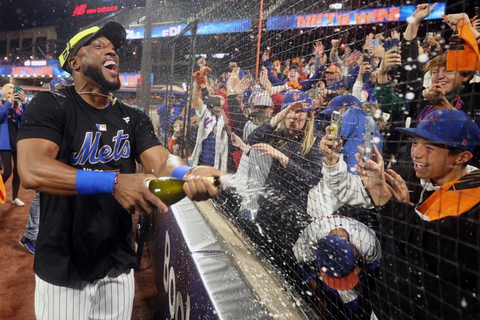 You are currently viewing How a huge purple McDonald’s toy inspired New York Mets to become the most viral team in baseball history with NLCS next