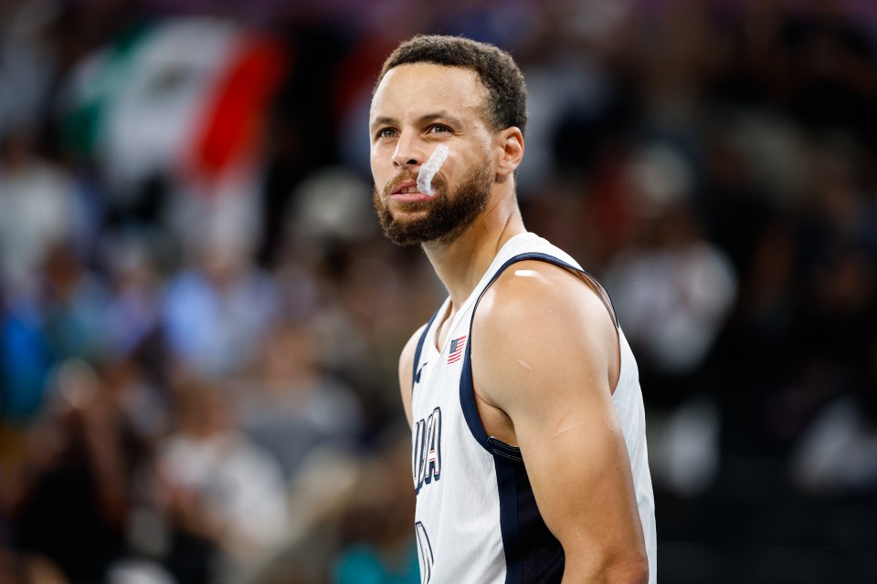 You are currently viewing Why does Steph Curry chew his mouthguard and what do his tattoos mean? NBA superstar explains ritual