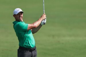 Read more about the article DP World Tour Championship prediction: McIlroy makes early move as Lawrence pushes for glory?