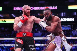 Read more about the article Terence Crawford sends message to Jaron Ennis after underwhelming performance against Karen Chukhadzhian