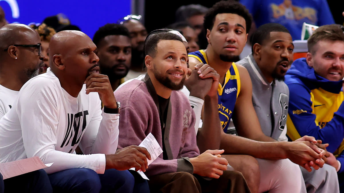 You are currently viewing Steph hilariously mimics Anderson’s slo-mo Eurostep in Warriors’ win