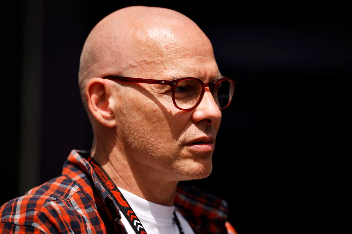 You are currently viewing Jacques Villeneuve condemns ‘heartless’ thieves after statue of F1 legend Gilles stolen