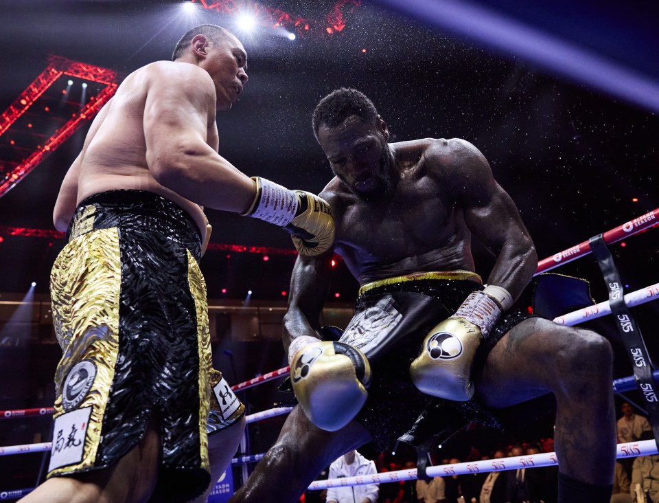 You are currently viewing Deontay Wilder gives injury explanation for last two defeats and welcomes Francis Ngannou fight