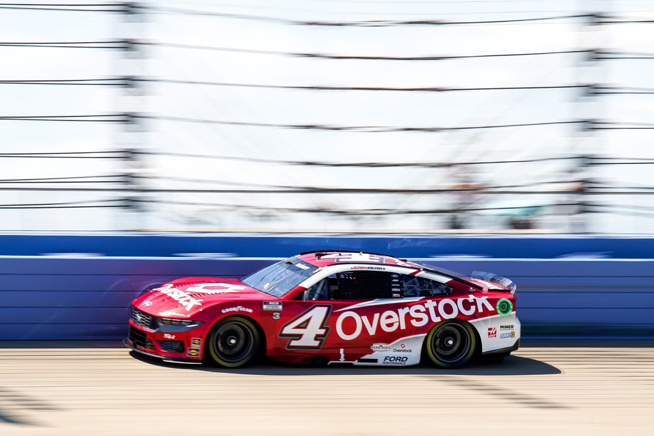 You are currently viewing Stewart-Haas Racing completes final NASCAR season