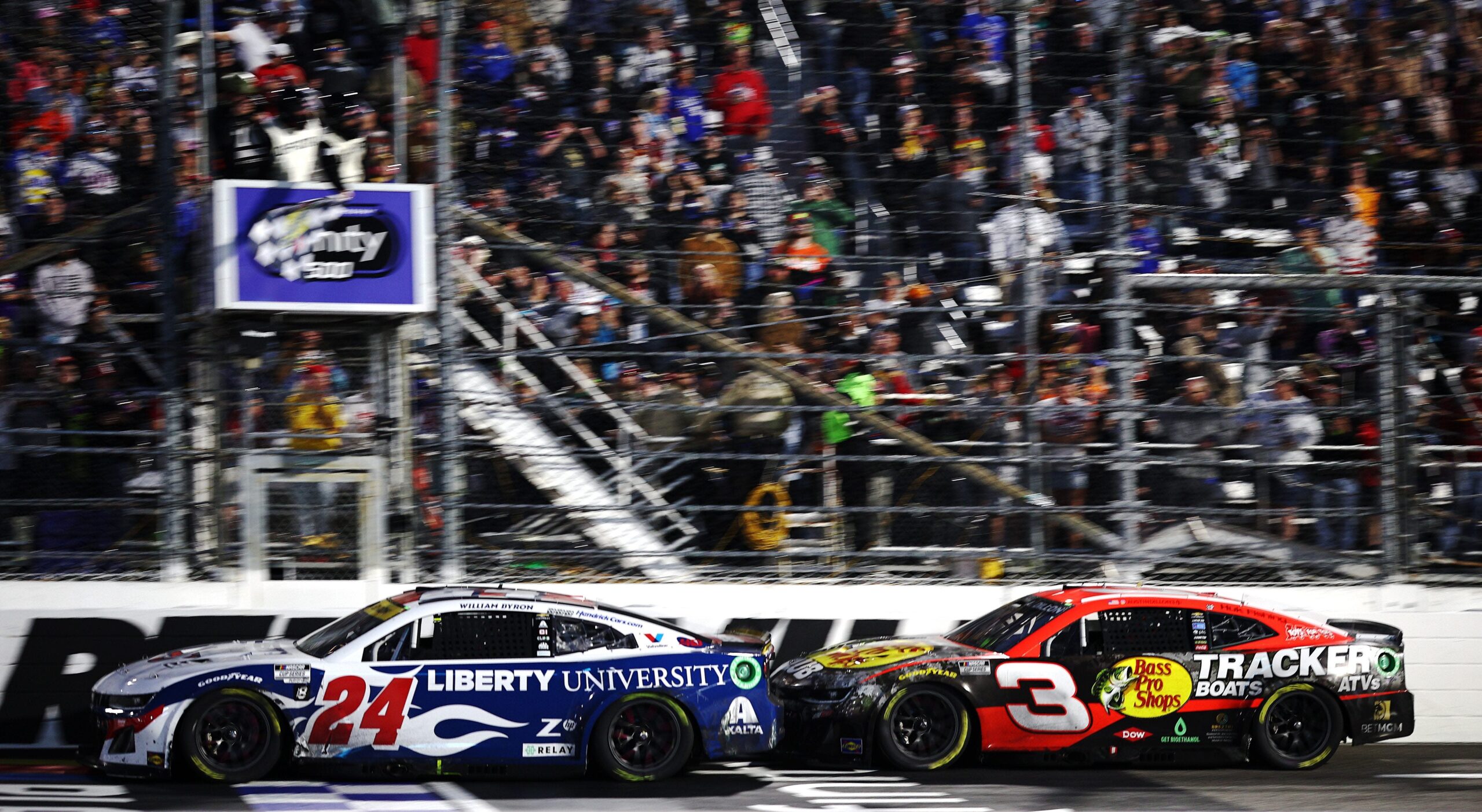 You are currently viewing NASCAR penalizes Bubba Wallace, Ross Chastain, Austin Dillon for Martinsville race manipulation