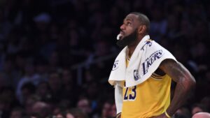 Read more about the article LeBron James on retirement: ‘I’m not going to play that much longer, to be completely honest’